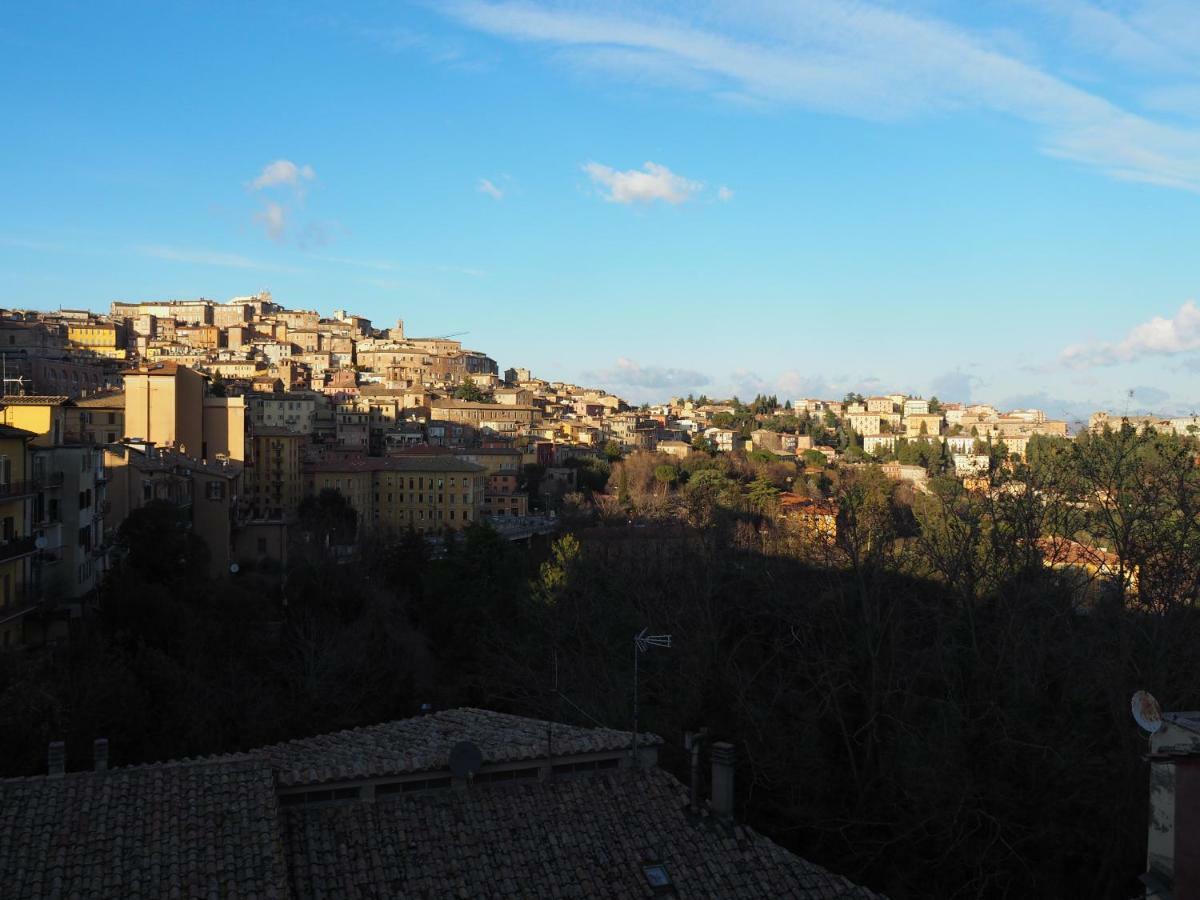 Trompe L'Oeil Lägenhet Perugia Exteriör bild