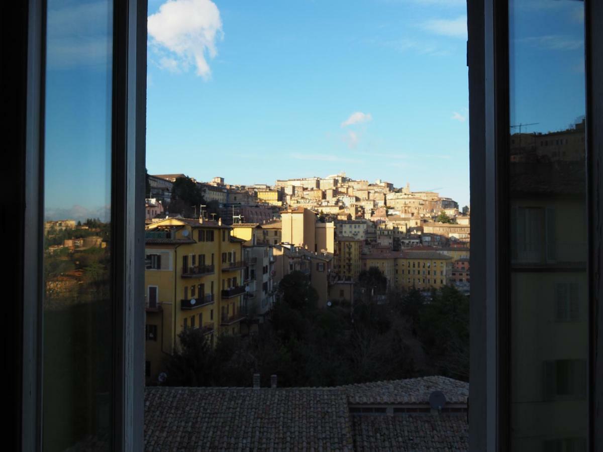 Trompe L'Oeil Lägenhet Perugia Exteriör bild