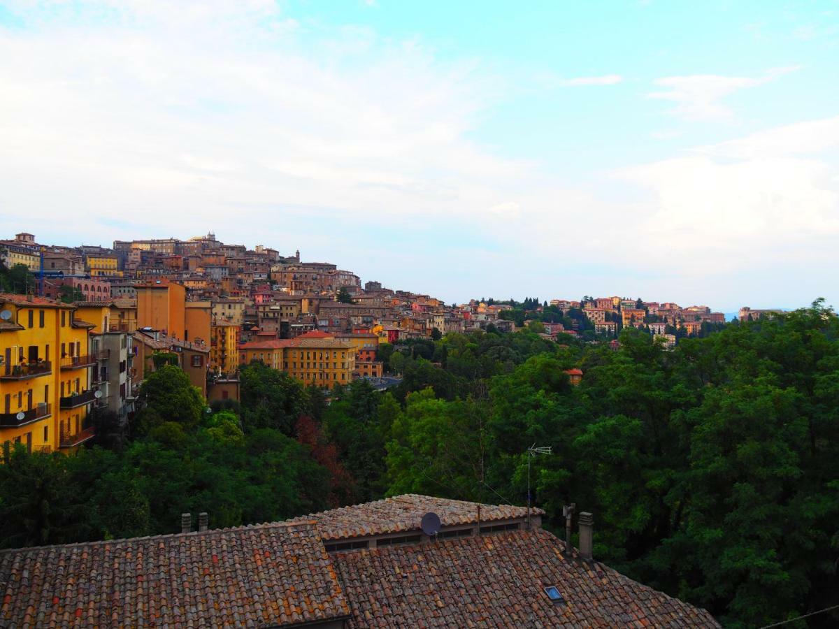 Trompe L'Oeil Lägenhet Perugia Exteriör bild